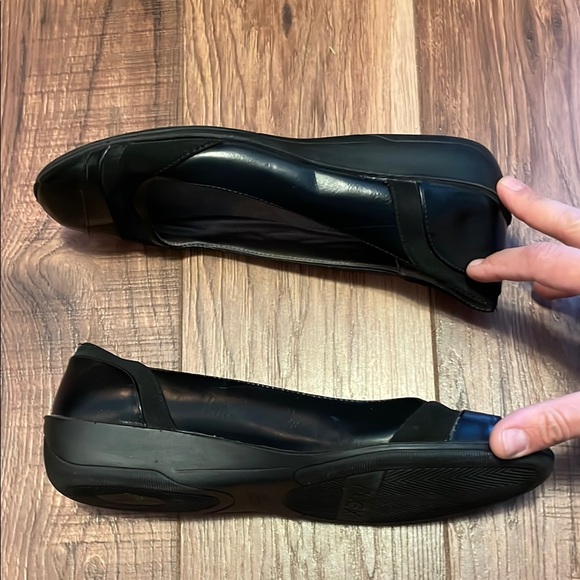 Black Women's Flats - Picture 5 of 15